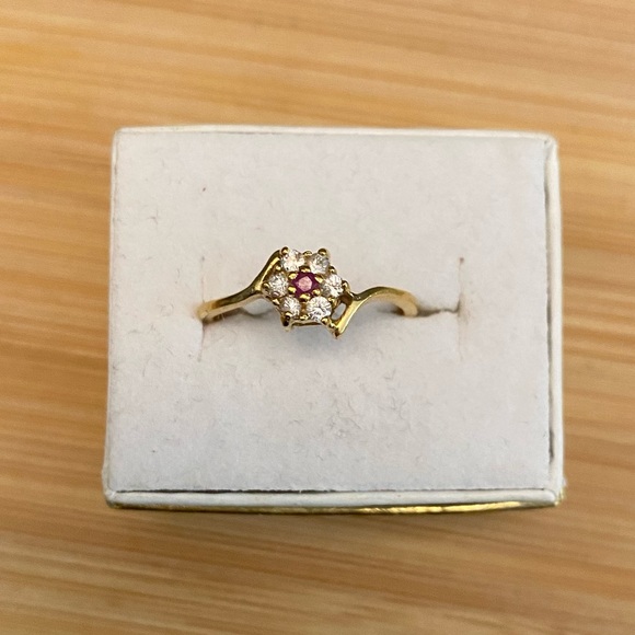 14K Gold Plated Pink and Clear Crystal Stone Flower Ring - Picture 6 of 15